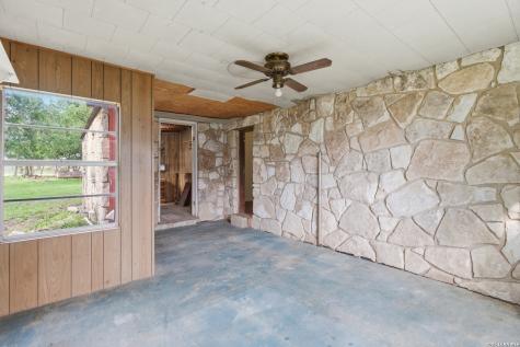 247 Live Oak Street Medina TX 78055