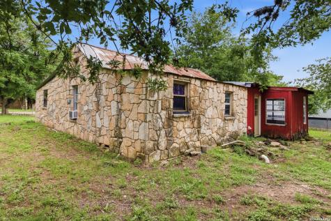 247 Live Oak Street Medina TX 78055