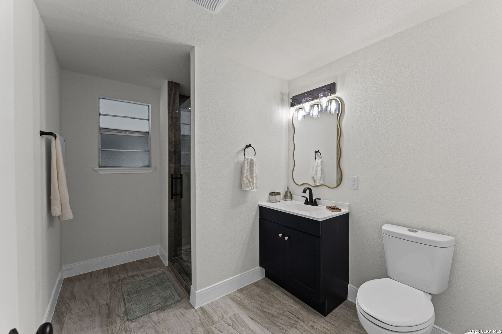 1722 W Mistletoe San Antonio TX 78201
