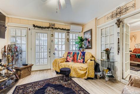 108 Sunnyland San Antonio TX 78228