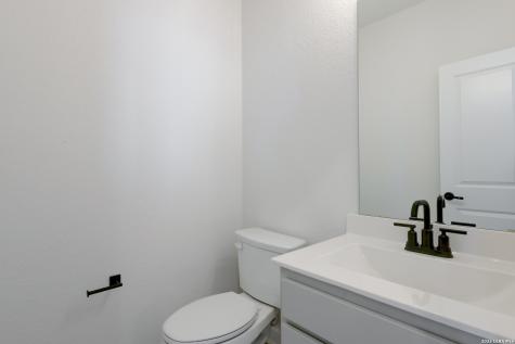 105 Heidi Hill Castroville TX 78009