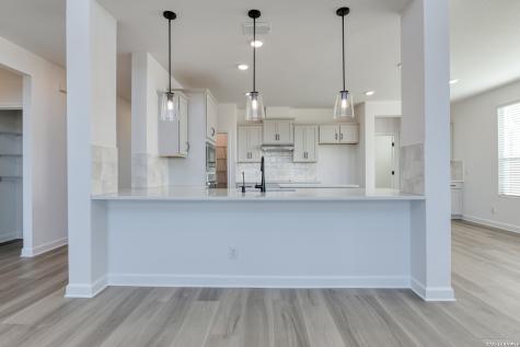 105 Heidi Hill Castroville TX 78009