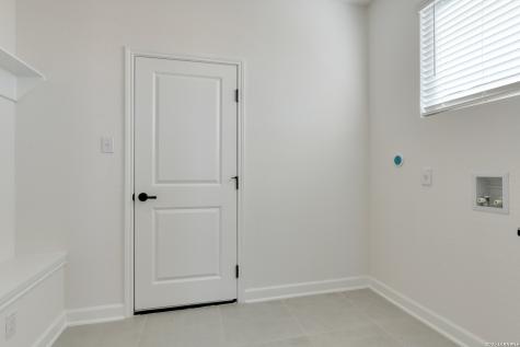 105 Heidi Hill Castroville TX 78009