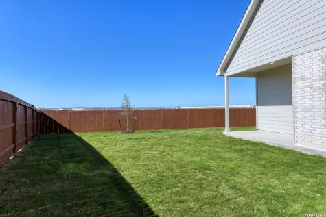 105 Heidi Hill Castroville TX 78009