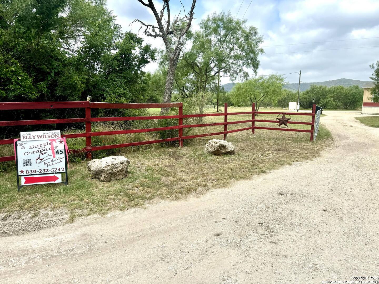 1189A N Cr 350 Concan TX 78838