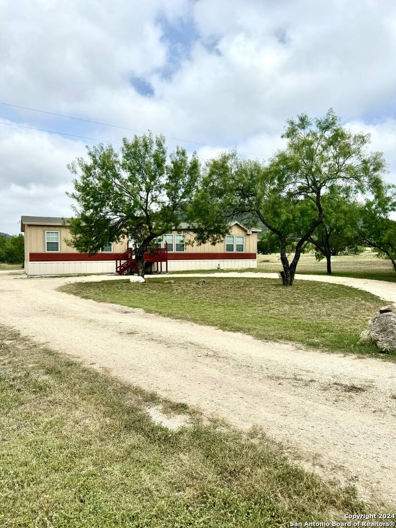 1189A N Cr 350 Concan TX 78838