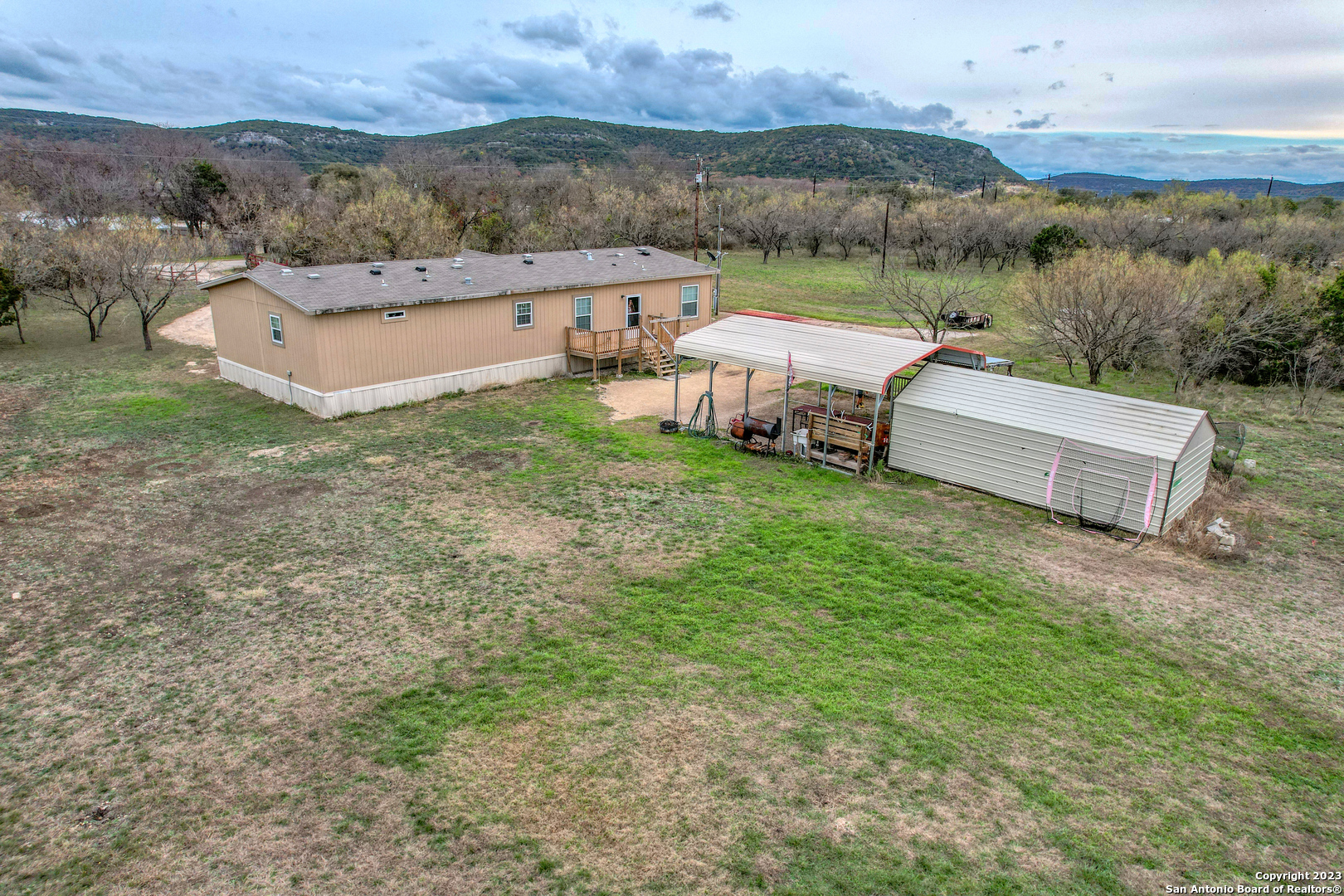 1189A N Cr 350 Concan TX 78838