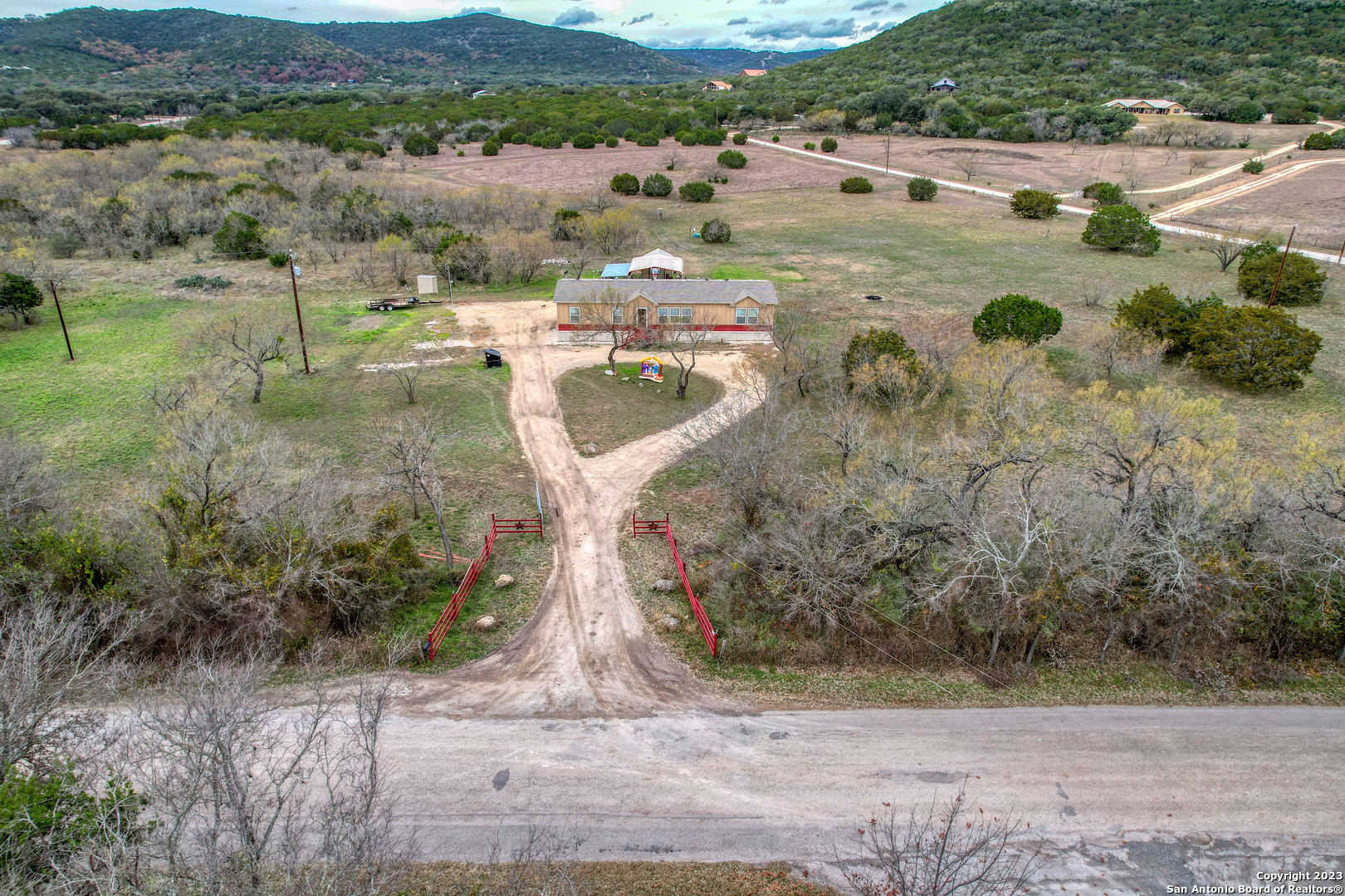 1189A N Cr 350 Concan TX 78838