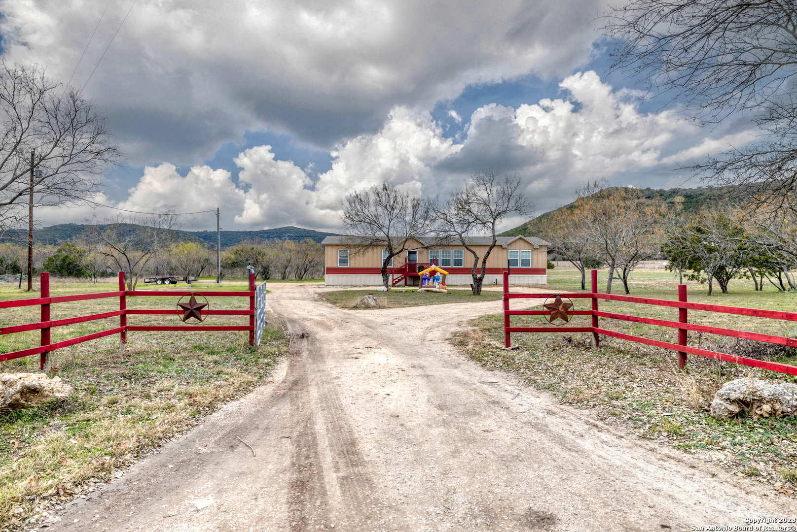 1189A N Cr 350 Concan TX 78838