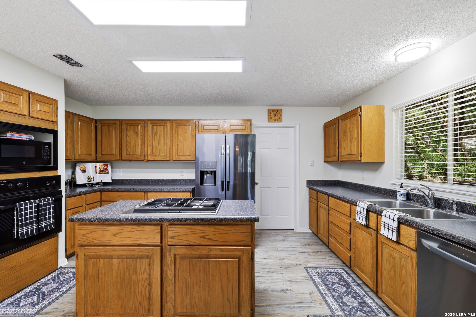 7443 Shady Hollow Lane San Antonio TX 78255