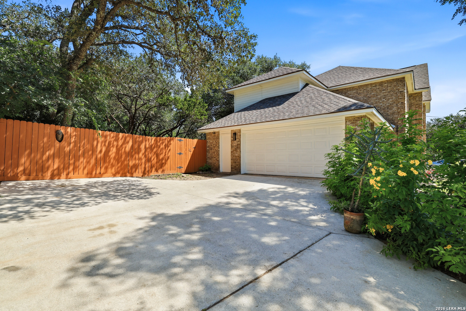 7443 Shady Hollow Lane San Antonio TX 78255