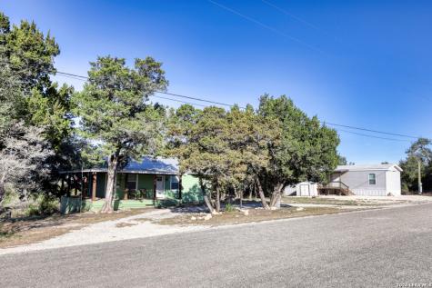 1352 Linda Canyon Lake TX 78133