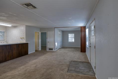 1352 Linda Canyon Lake TX 78133