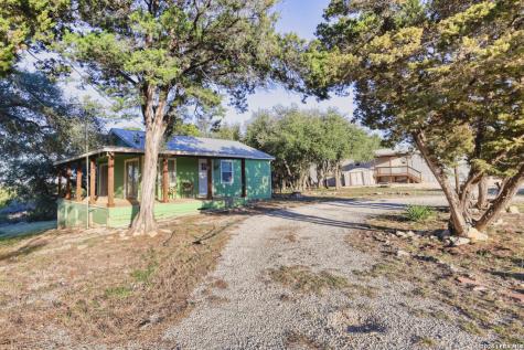 1352 Linda Canyon Lake TX 78133