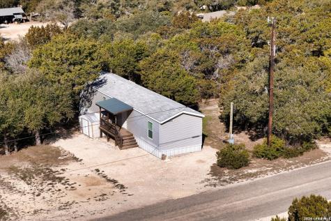 1352 Linda Canyon Lake TX 78133