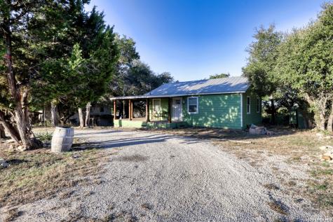 1352 Linda Canyon Lake TX 78133