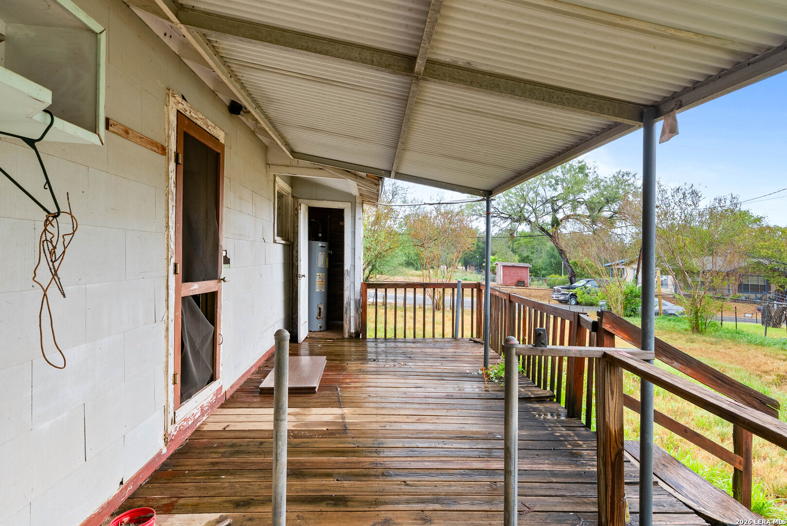 1067 2nd Street Floresville TX 78114