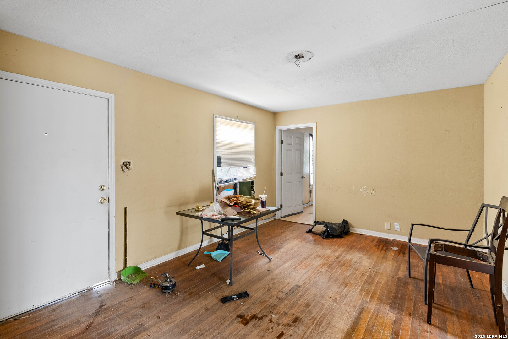 1067 2nd Street Floresville TX 78114