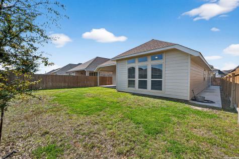 9426 Groff Garden San Antonio TX 78254