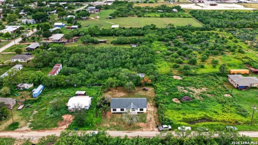 117 Cemetery Road Charlotte TX 78011