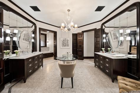 20 Thornhurst San Antonio TX 78218