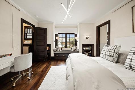 20 Thornhurst San Antonio TX 78218