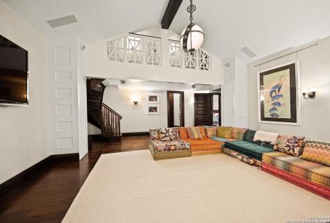 20 Thornhurst San Antonio TX 78218