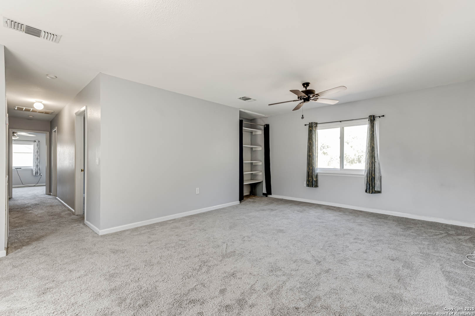 6719 Timberhill Leon Valley TX 78238
