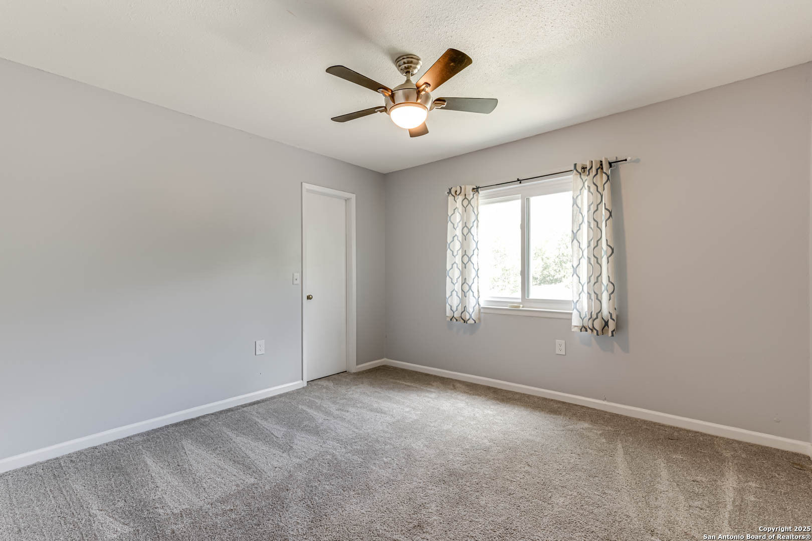 6719 Timberhill Leon Valley TX 78238