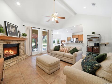 121 Delaney Rae New Braunfels TX 78132