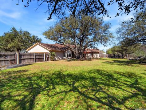 121 Delaney Rae New Braunfels TX 78132