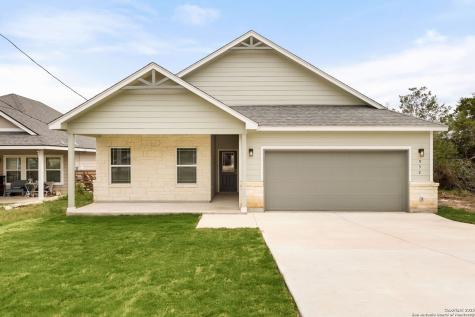952 Rimrock Cove Spring Branch TX 78070