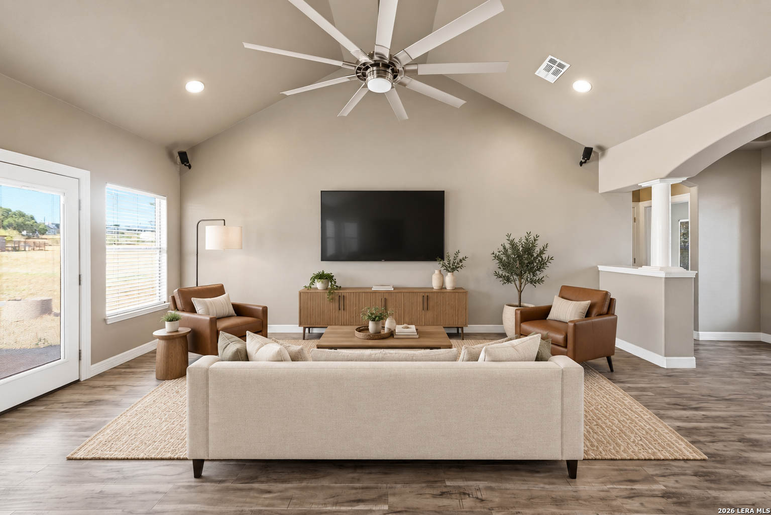 353 Big Oak Drive Adkins TX 78101