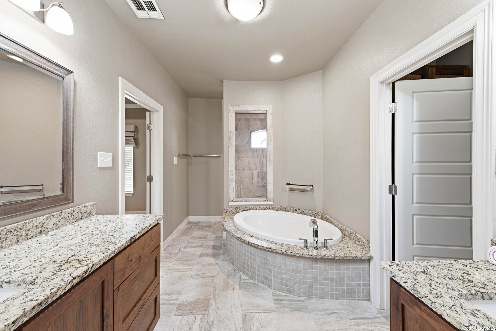 353 Big Oak Drive Adkins TX 78101