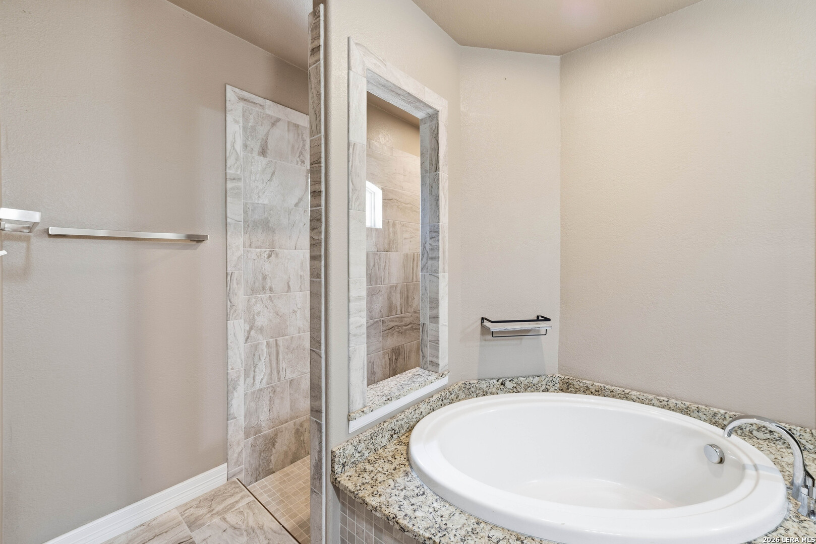 353 Big Oak Drive Adkins TX 78101
