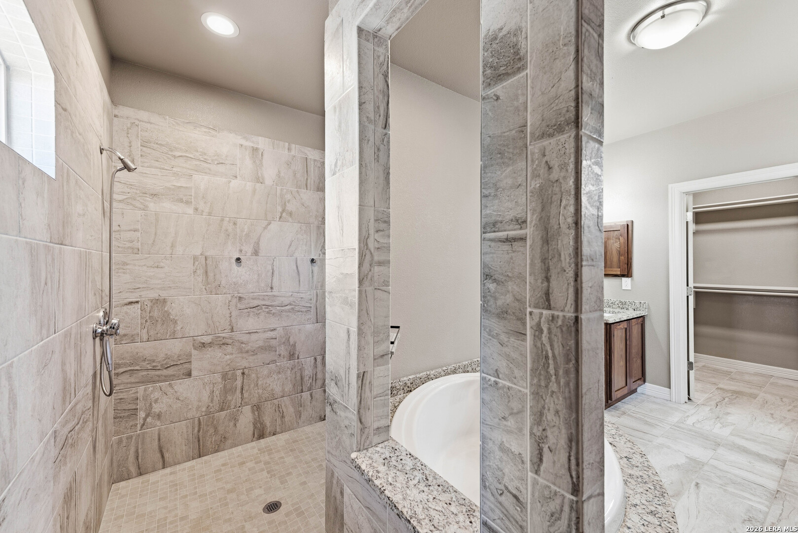 353 Big Oak Drive Adkins TX 78101
