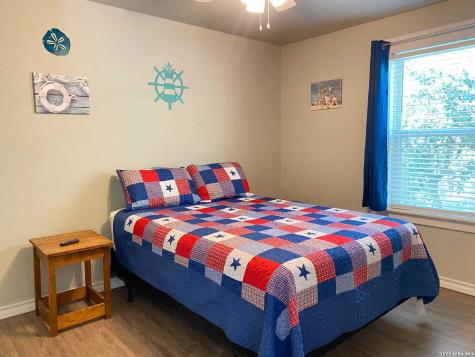 4212 Highway 35 Rockport TX 78382