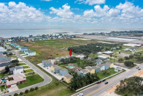4212 Highway 35 Rockport TX 78382