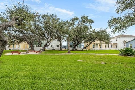 4212 Highway 35 Rockport TX 78382