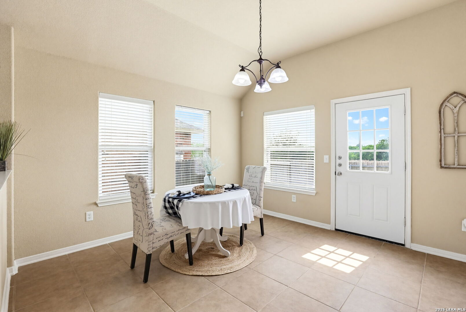 196 Bison Lane Cibolo TX 78108