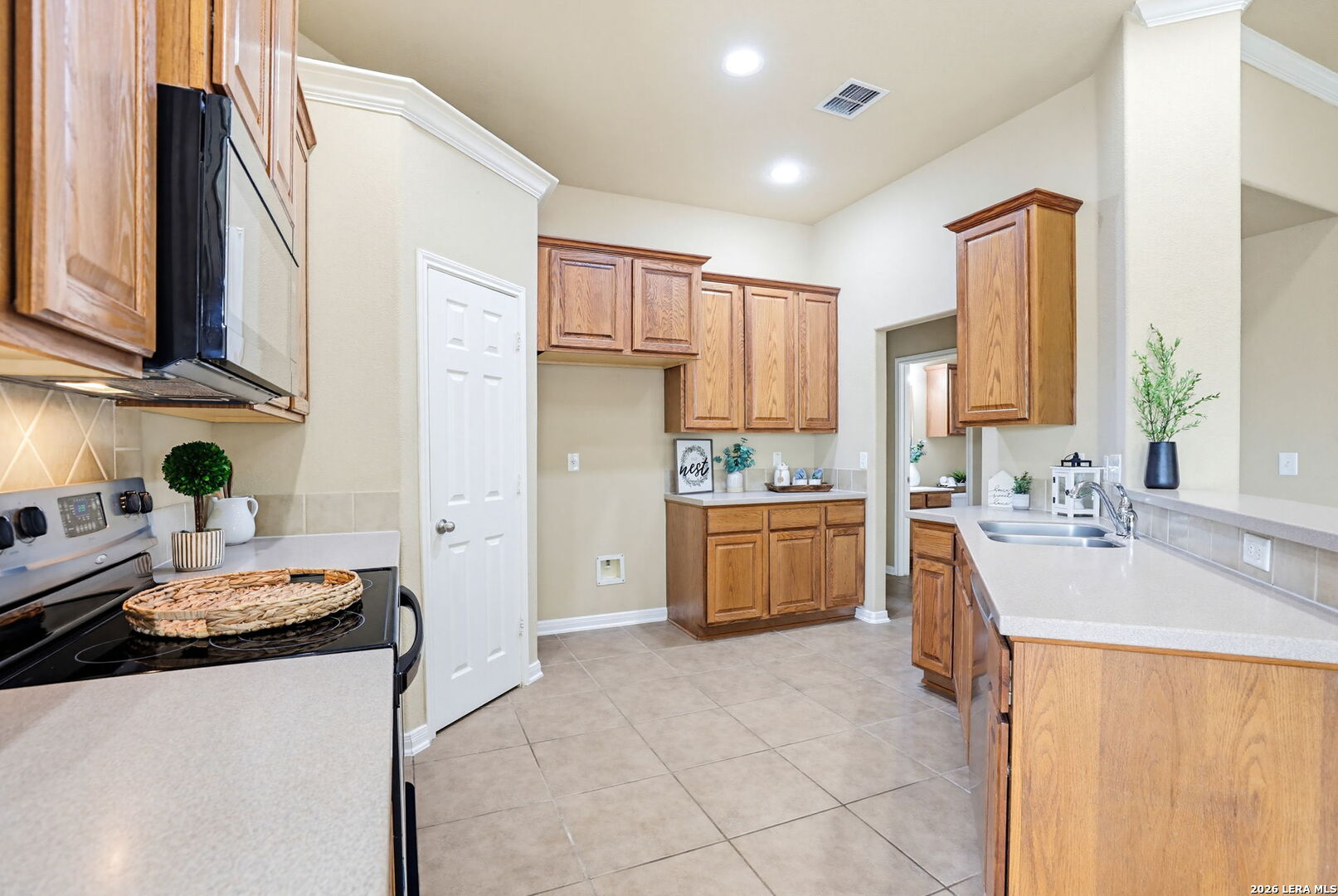 196 Bison Lane Cibolo TX 78108