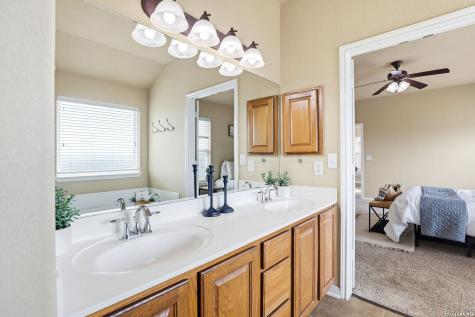 196 Bison Lane Cibolo TX 78108