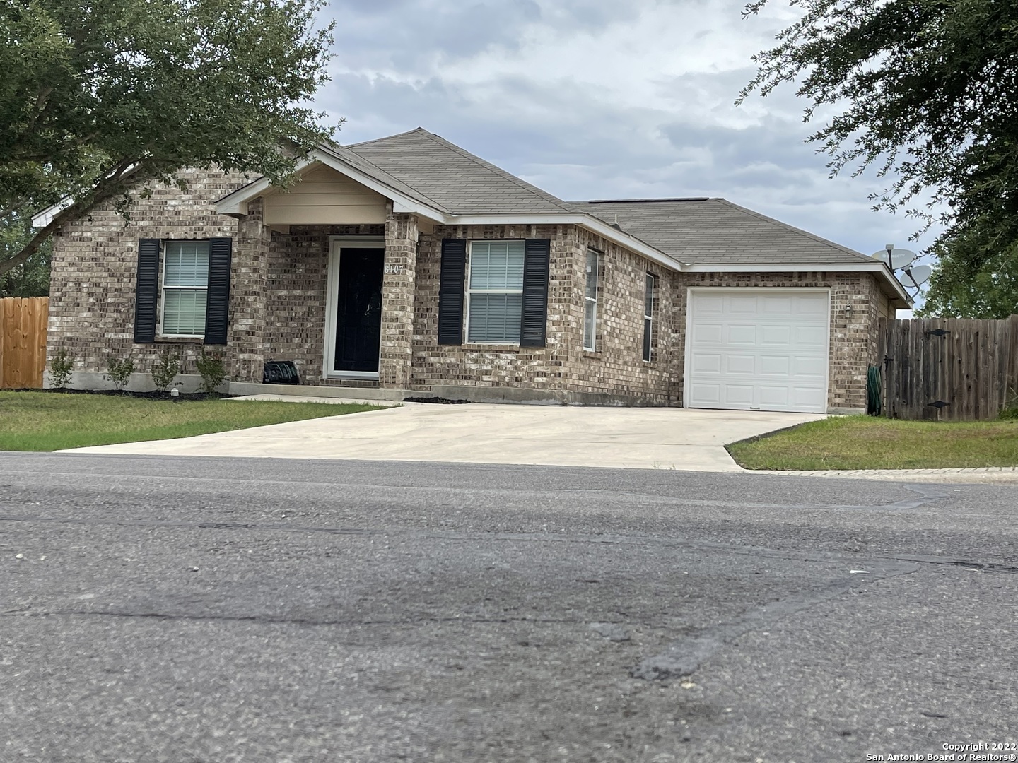 6107 Brandys Farm San Antonio TX 78244