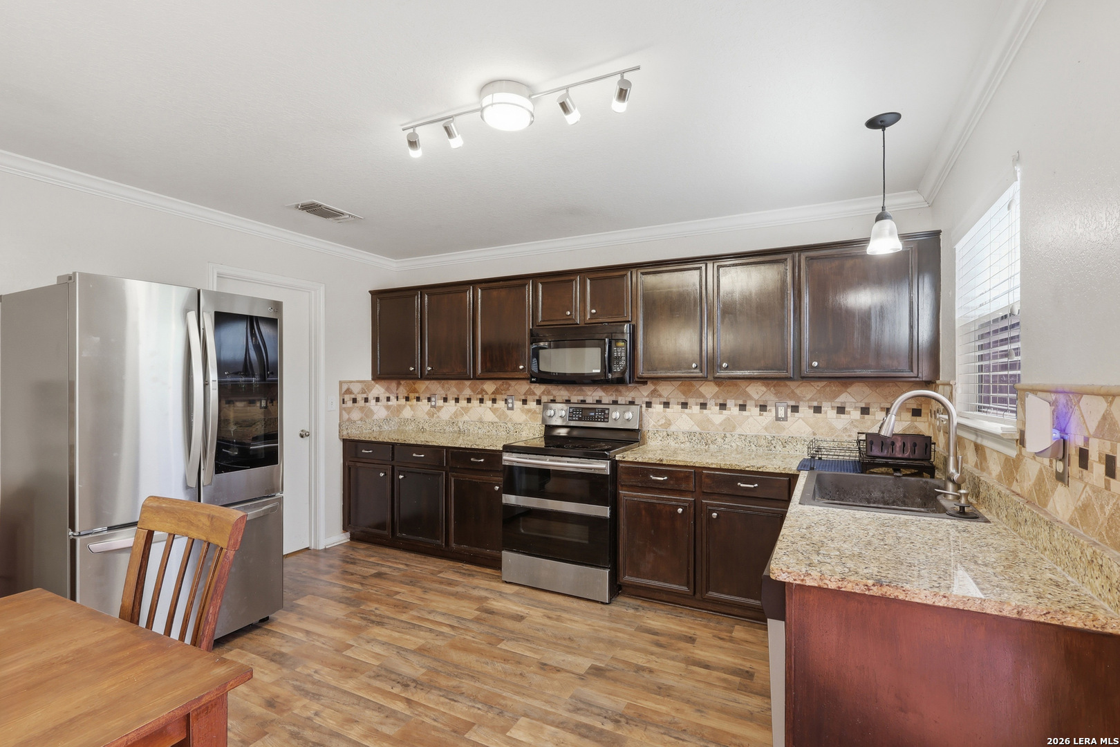 8502 Adams Hill San Antonio TX 78227
