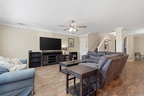 8502 Adams Hill San Antonio TX 78227