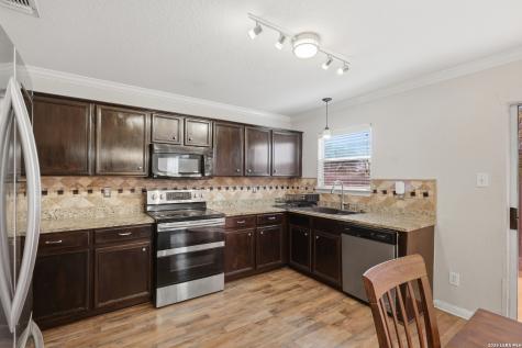 8502 Adams Hill San Antonio TX 78227