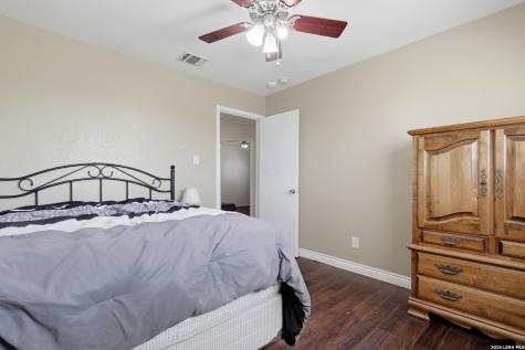 8502 Adams Hill San Antonio TX 78227