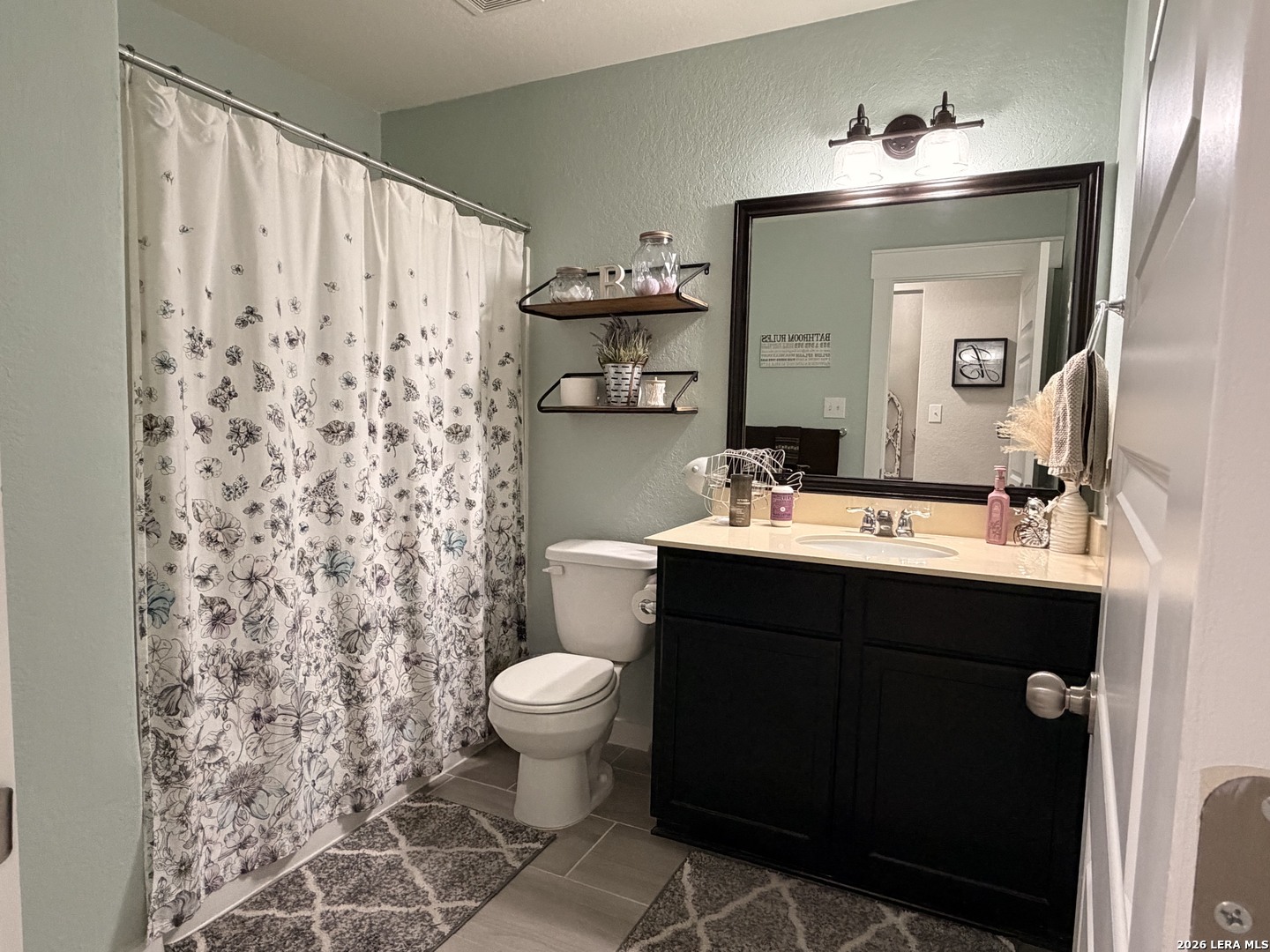 8222 Torchwood Drive Converse TX 78109