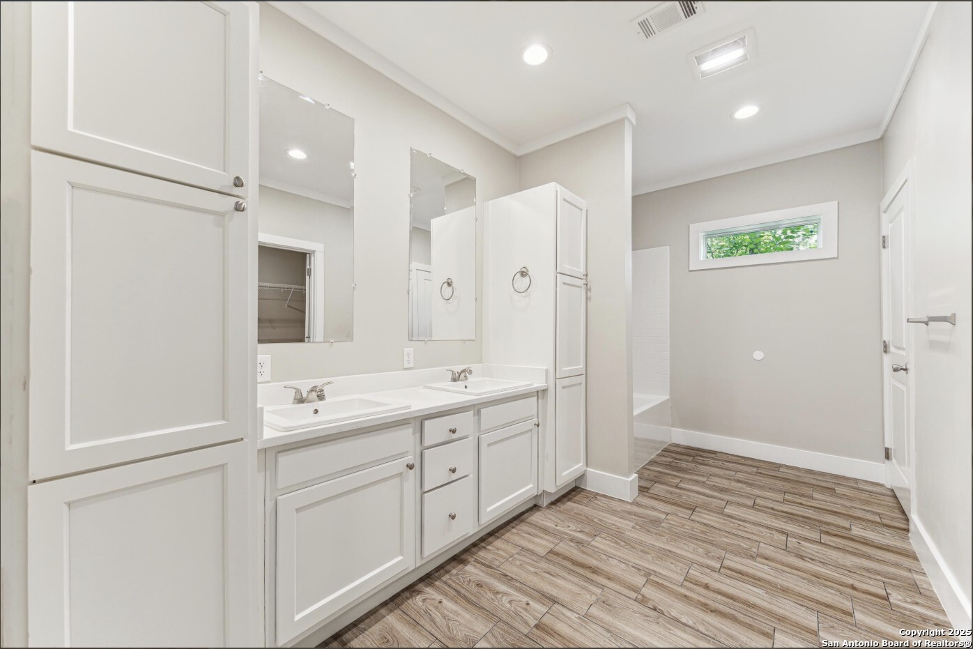 1416 Burleson San Antonio TX 78202