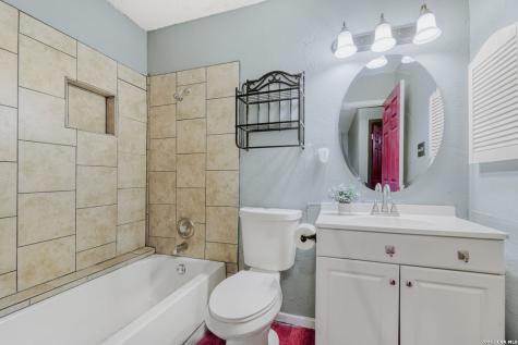 2518 Ridge Leaf San Antonio TX 78251